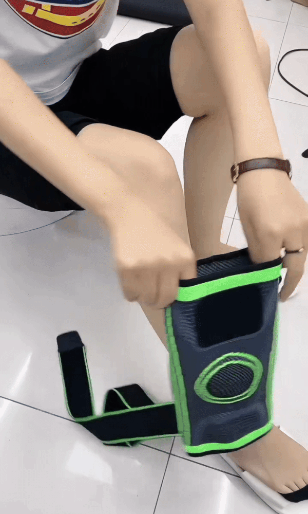 Black Knee Support view 4